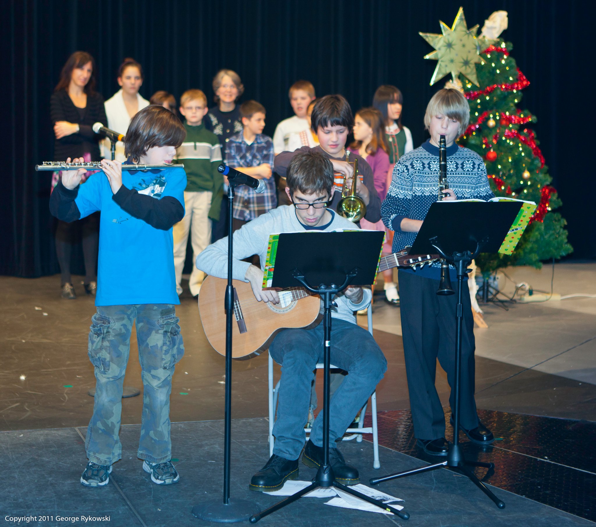 DANKChristmas2011-1104.jpg